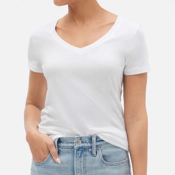 GAP Tops - GAP Favorite Vneck Tee